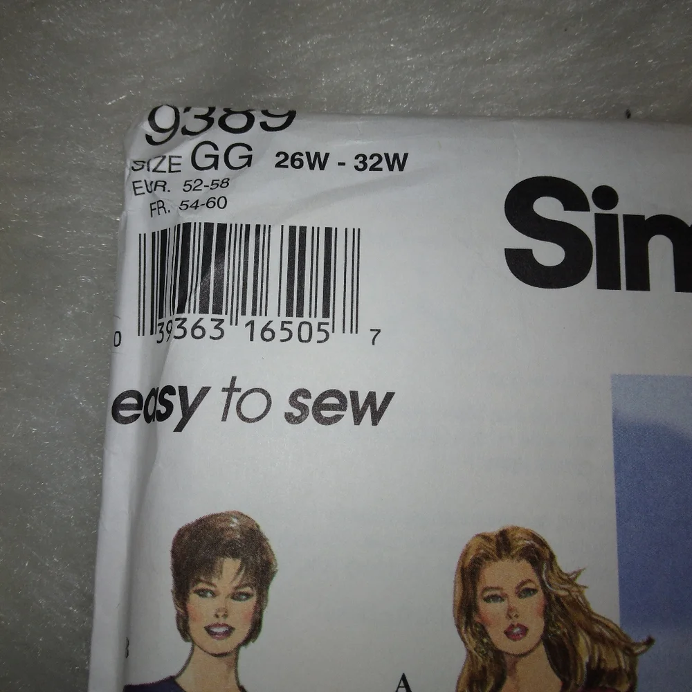 SIMPLICITY 9389 Sz 26W-32W Women's separates button front top pants 6 go…